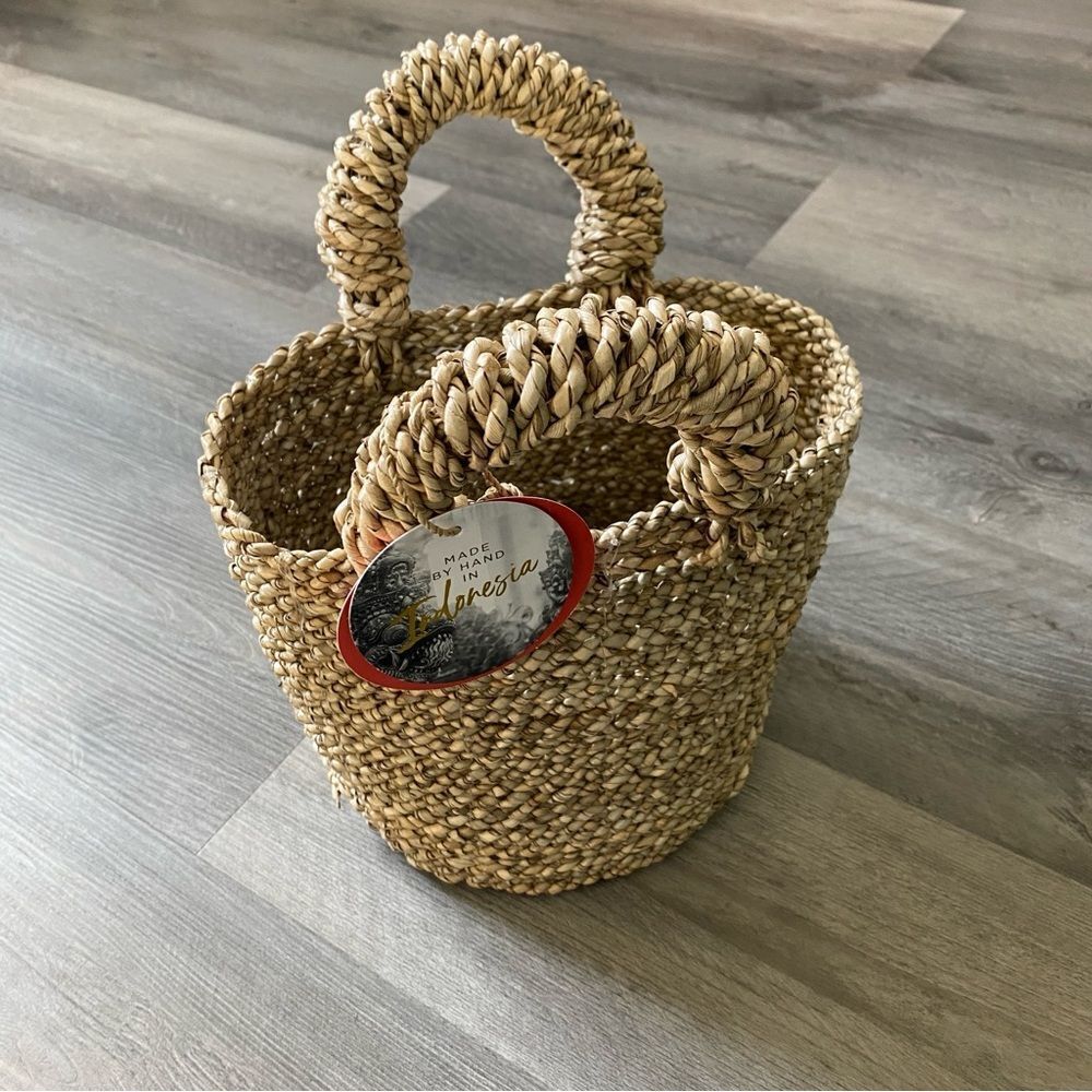 Basket NEW Home Decor Handmade Indonesia Cottagecore Bedroom Kitchen Bathroom
